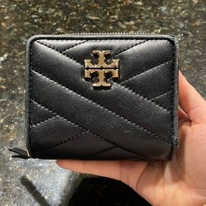 Kira Chevron Bi-Fold Wallet - Tory Burch